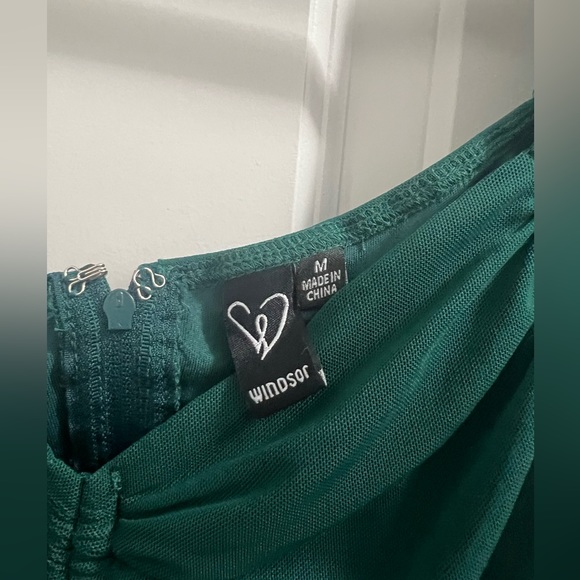 windsor medium green ruched dress - Picture 2 of 3